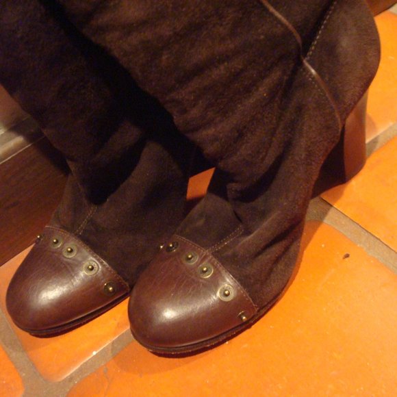 Miss Sixty 2004-05 38M Tall Brown Suede Grommet Embellished Stacked Heel Boots - Picture 14 of 14